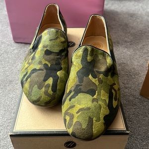 Size 42 US 9 camouflage suede slip on. Mens